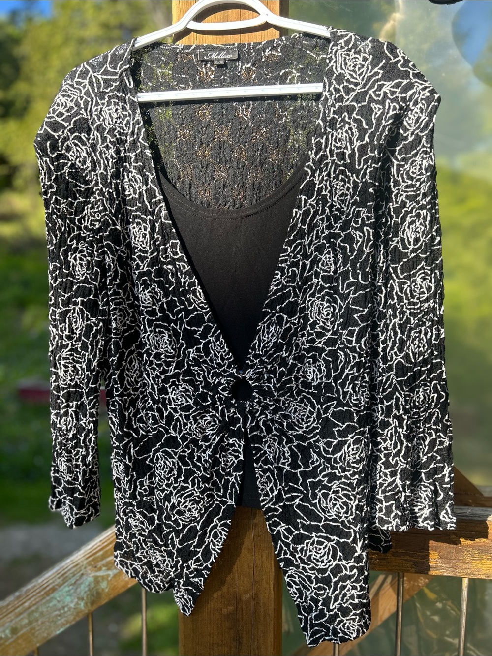 Mellow Black Floral Lace-Overlay Cardigan Blouse • Extra Large